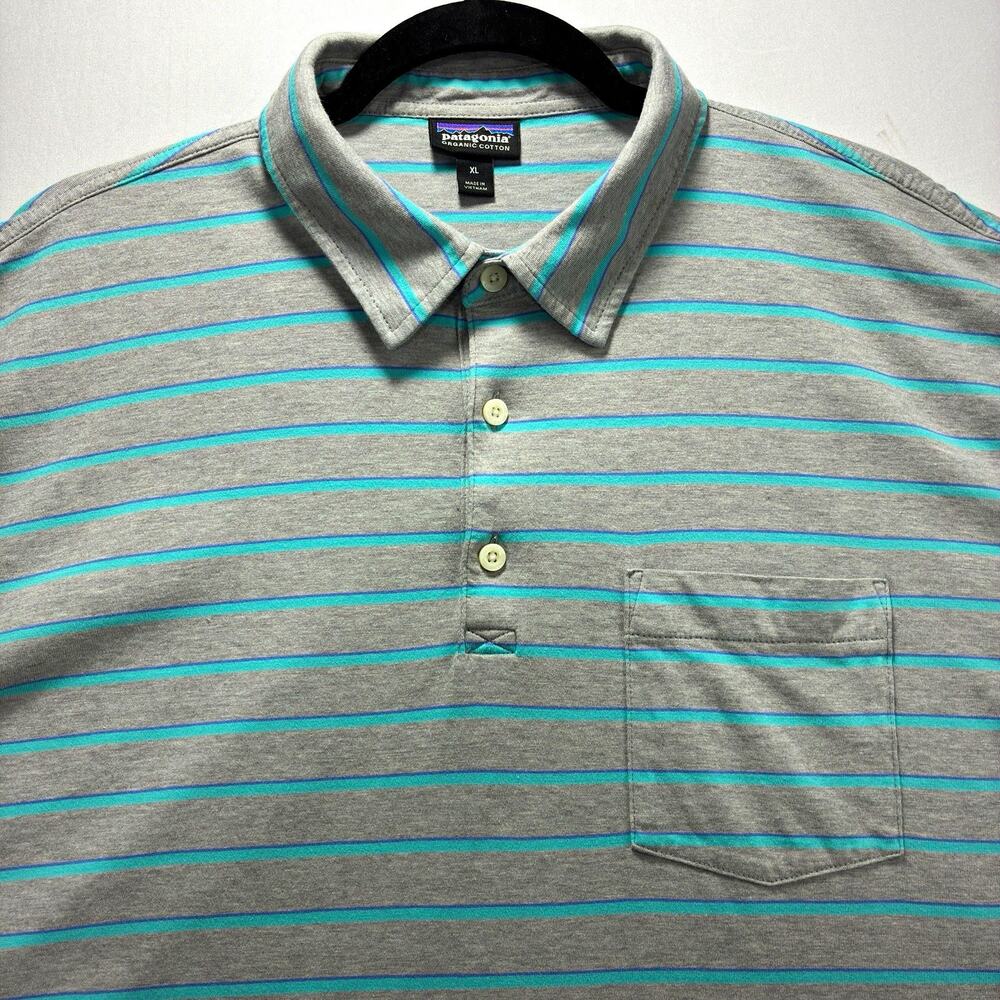 Patagonia Men’s XL Organic Cotton Polo Shirt Gray Blue Striped Pocket Logo